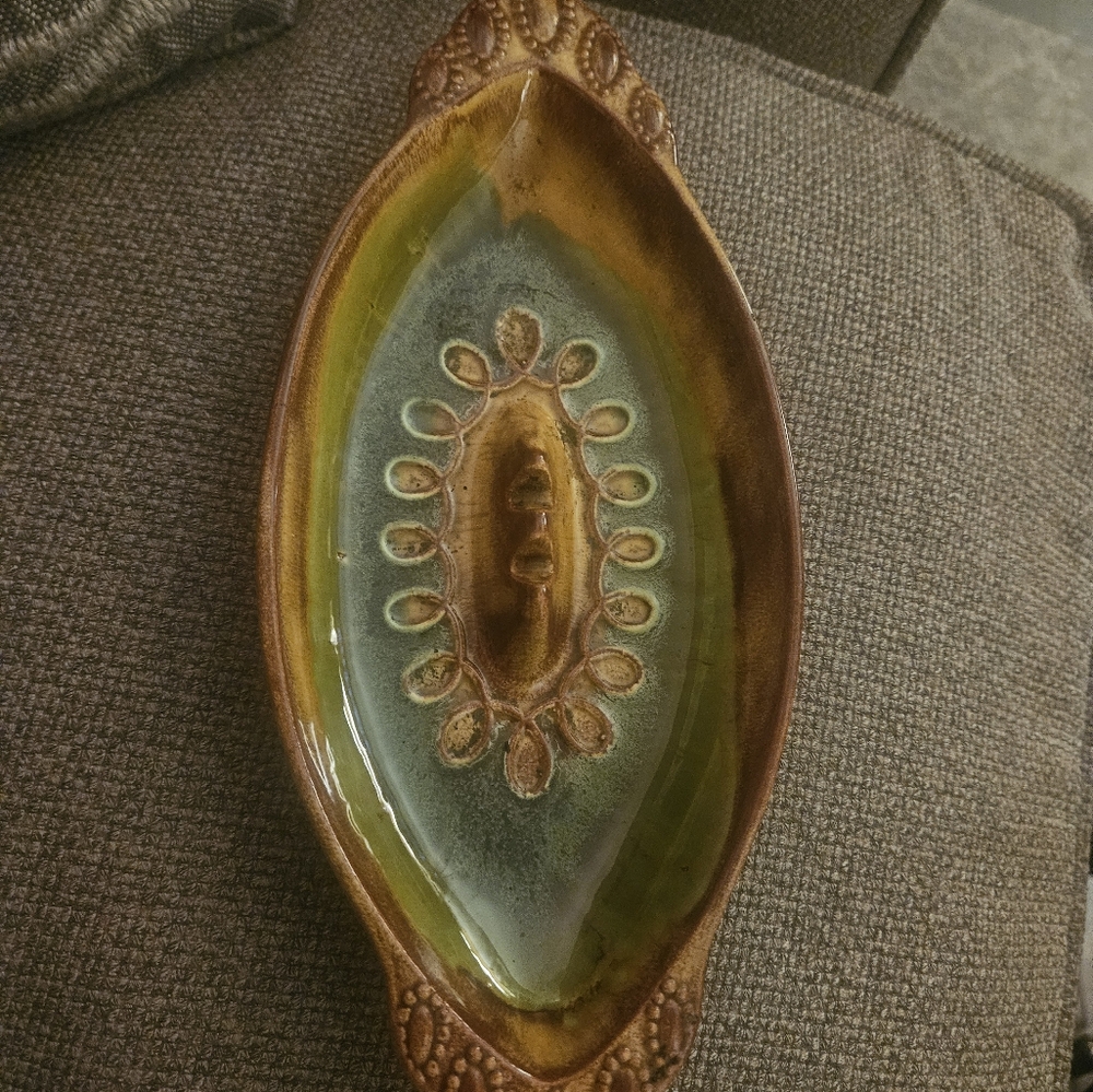 MID CENTURY/BOHO ASHTRAY . SO,SO COOL!